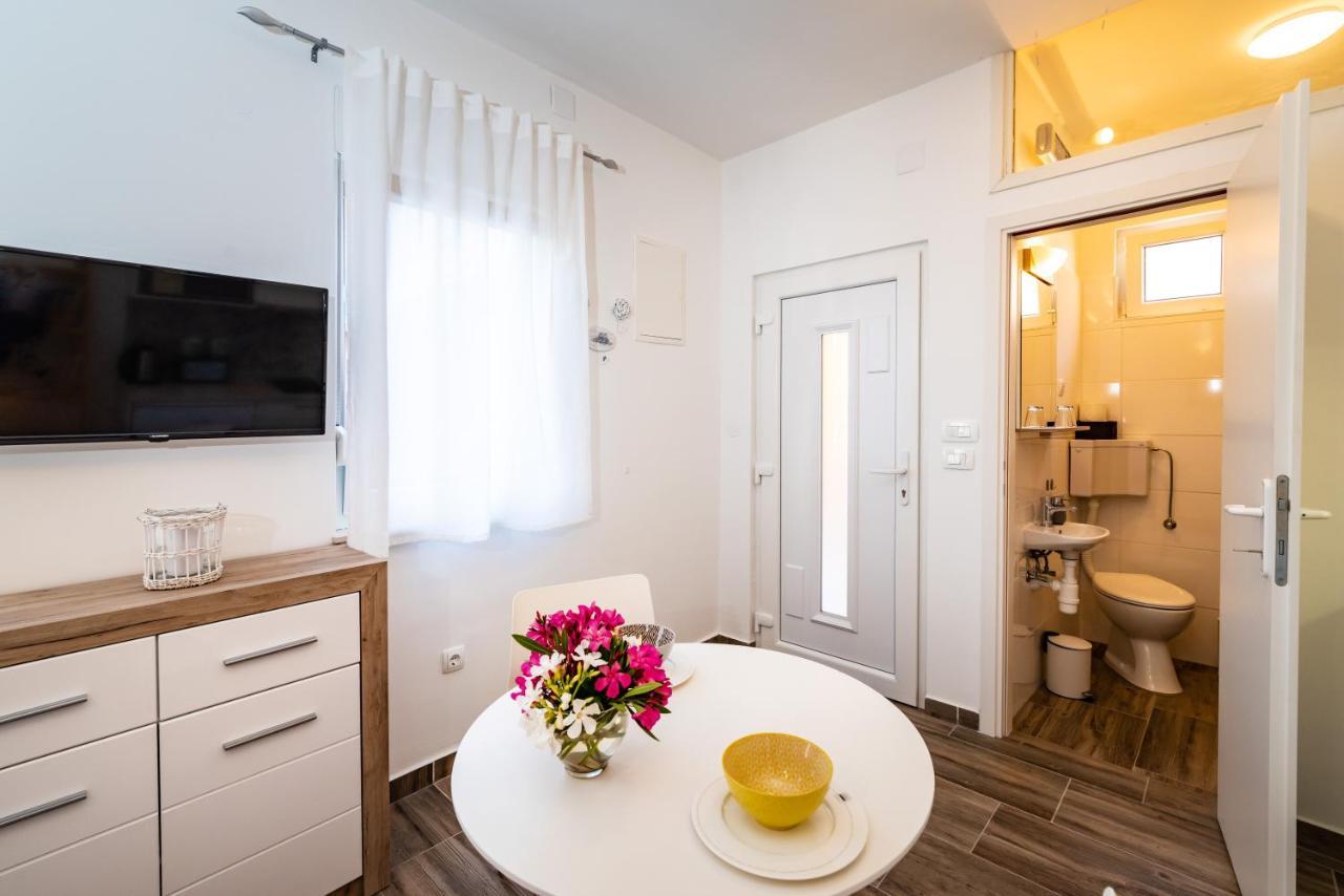 Studio Apartment Gina Ζαντάρ Εξωτερικό φωτογραφία